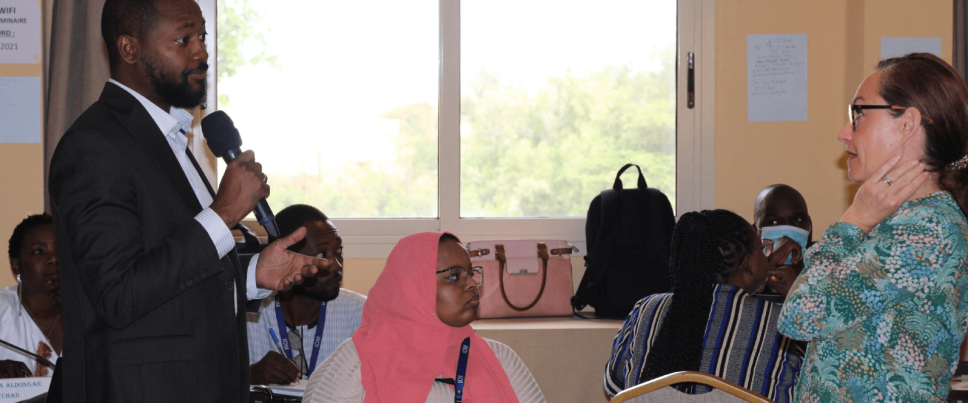 Participant intervention during the workshop. Photo credit: IOM / Abdoulaye SOUKOUNA