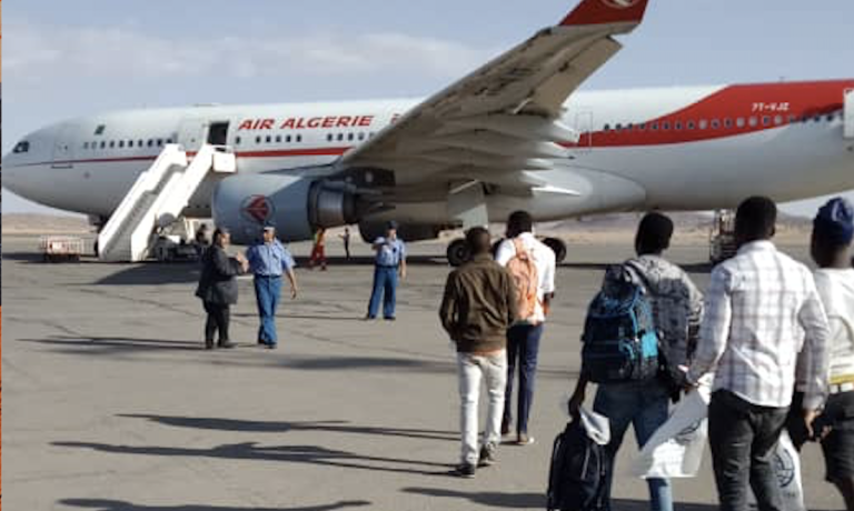 IOM Organizes First Humanitarian Charter Flight from Algeria to Niger